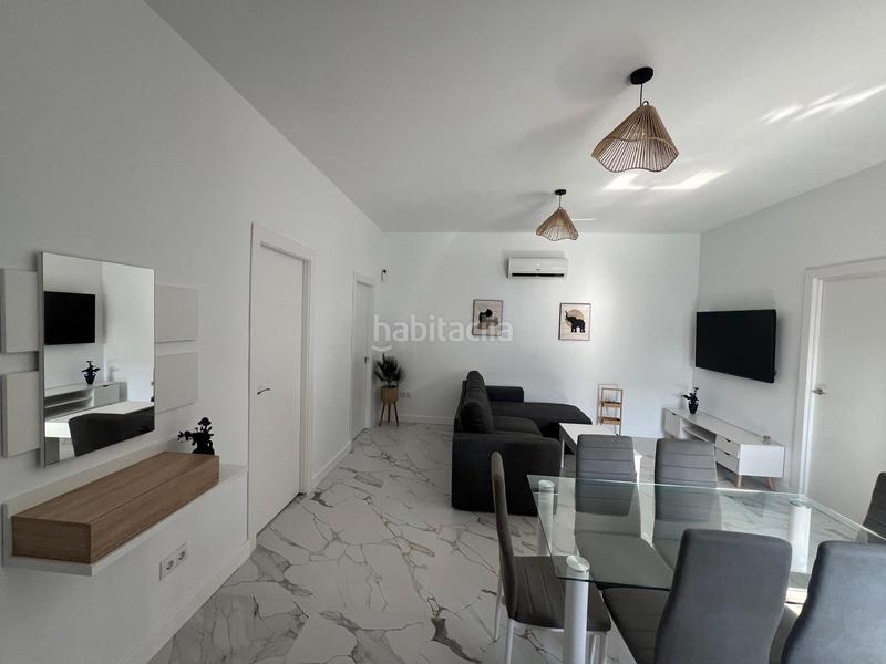 Foto 18db9da9-cbc5-48f2-9fbb-5d2ed72081bb. Chalet mit parking pool in Las Lagunas - Campano Chiclana de la Frontera