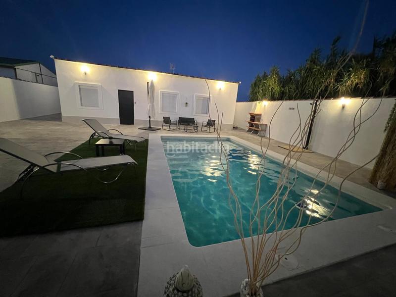 Foto 1b201a73-fc3c-442e-9411-6bf43f8bd62a. Chalet mit parking pool in Las Lagunas - Campano Chiclana de la Frontera