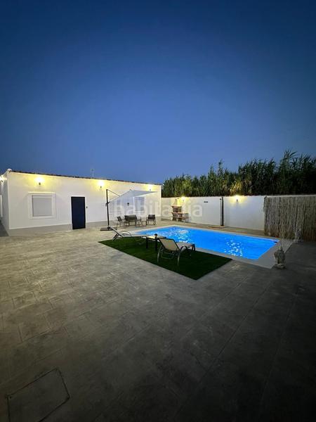 Foto 36ba5abd-c756-4514-a8e5-6bfee998b706. Chalet mit parking pool in Las Lagunas - Campano Chiclana de la Frontera
