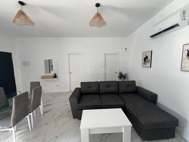 Foto c340a264-ad66-493a-878a-695b24e59f9e. Chalet mit parking pool in Las Lagunas - Campano Chiclana de la Frontera