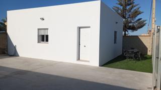 Location Maison  Callejón de la pedrera. Alquiler anual de casa en el campo, cerca del núcleo urbano.