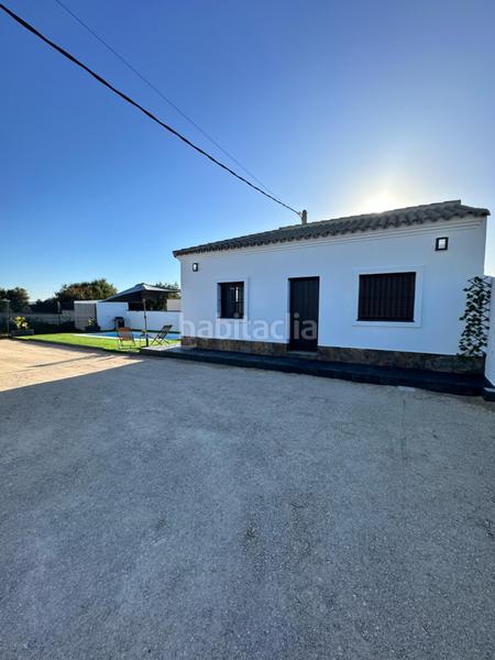 Foto 40f7d5bb-fc1c-42c3-a3ce-eabb01265b81. Lloguer xalet amb aparcament piscina a Las Lagunas - Campano Chiclana de la Frontera