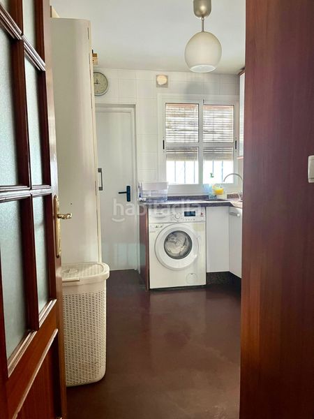 Foto c6ccba15-a4c8-49b1-bd5c-a92868496559. Pis amb aparcament a La Banda - Campo de Fútbol Chiclana de la Frontera