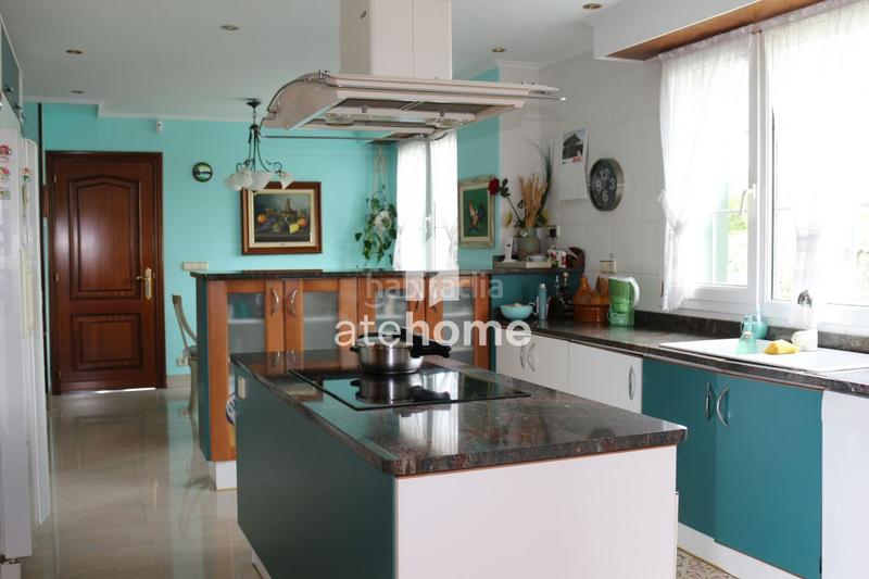 Foto c66247a6-6216-4f8f-ab48-065e8ecf1e9a. Maison avec chauffage parking piscine dans santa maría de Getxo Getxo