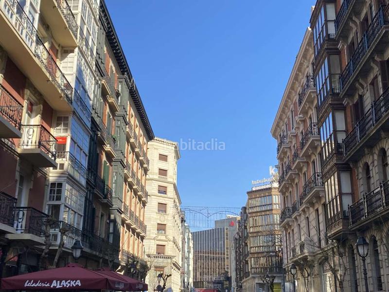 Foto 5bd4a1de-fc7d-4e52-a1de-77962206bf41. Piso centro de negocios junto a gran vía. en Ensanche - Moyua - Diputación Bilbao
