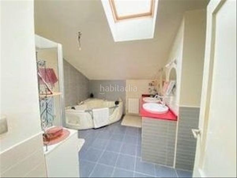 Foto eb046b23-57ed-4cb5-b20e-1edb8650c750. Chalet  unifamiliar ubicado en bosque autóctono , a tres min de núcleo urbano . en Loiu