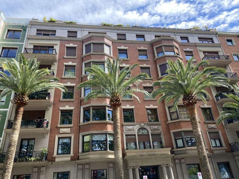 Foto 855f7336-7f70-4c74-a053-3bba9a225d02. Piso excepcional vivienda en primera línea del paseo de campo volantín en Bilbao