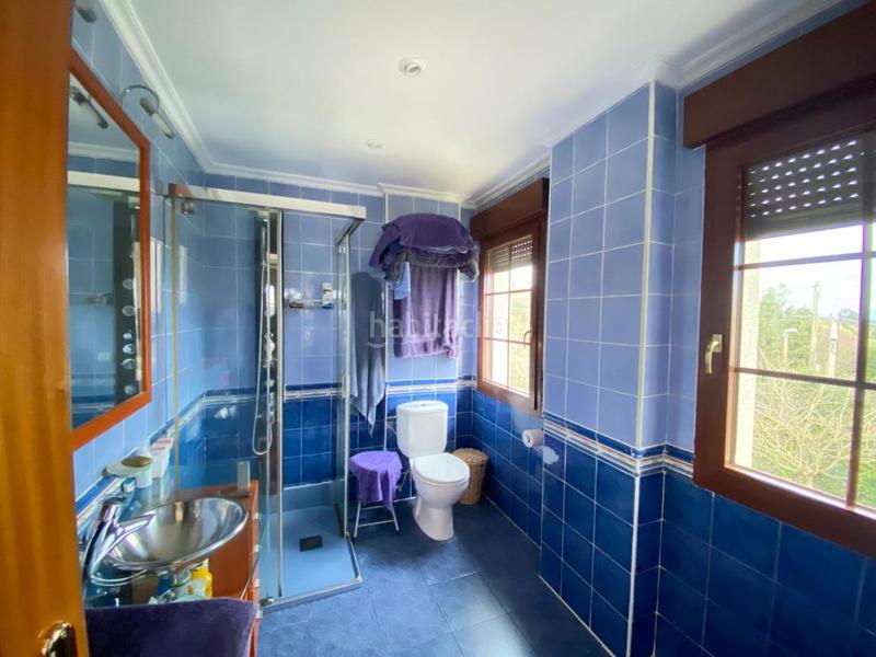 Foto 9edf7d35-a745-465b-a211-93bd719fd719. Chalet gran chalet unifamiliar , cercano a núcleo urbano y servicios . en Barrika