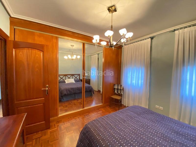 Foto a884dec6-6b4a-41d7-b618-a2819239fc77. Chalet gran chalet unifamiliar , cercano a núcleo urbano y servicios . en Barrika