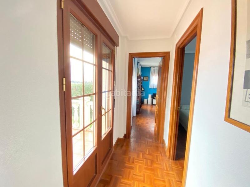 Foto c448f422-9cc1-4027-94b4-714bd24d2646. Chalet gran chalet unifamiliar , cercano a núcleo urbano y servicios . en Barrika