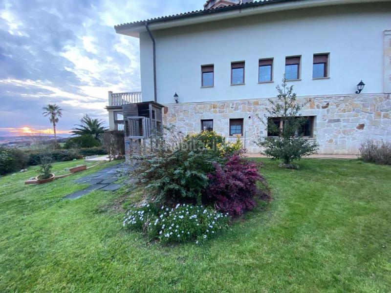 Foto cb1b9dc5-1447-42ab-9513-6a5934c368b5. Chalet gran chalet unifamiliar , cercano a núcleo urbano y servicios . en Barrika