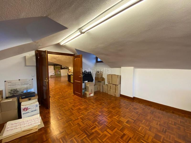 Foto cca2bbd1-f0f3-4fc7-8598-fdb9a1a52a5f. Chalet gran chalet unifamiliar , cercano a núcleo urbano y servicios . en Barrika