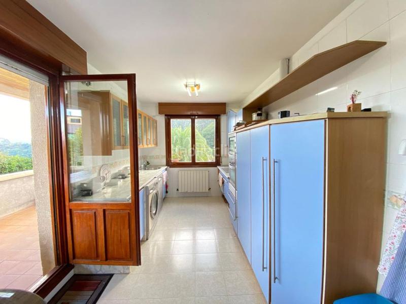 Foto 2ce16443-b9ba-4363-97a2-3e3d38cd3321. Chalet en isuskitza auzoa 133 en Plentzia