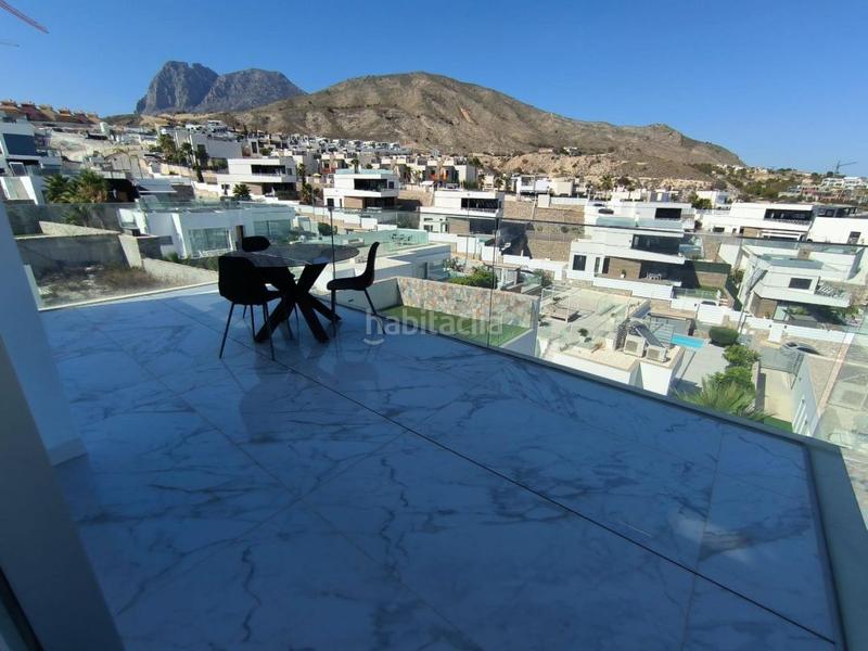 Foto 264d71c5-def5-40bd-8d29-f23e817521fc. Xalet a avenida barcelona 25 a balcón de Finestrat-terra marina Finestrat