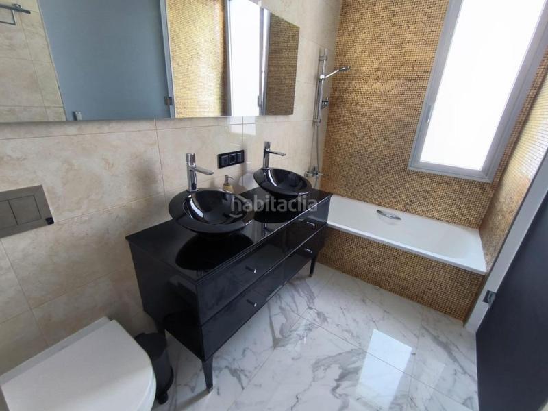 Foto 9b4e31af-66a5-45d8-8f30-4514abd803ca. Xalet a avenida barcelona 25 a balcón de Finestrat-terra marina Finestrat