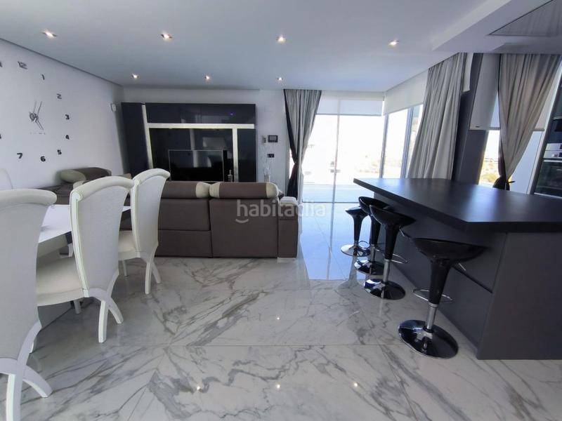 Foto e382592c-52c4-4545-a797-e7a679c925a8. Xalet a avenida barcelona 25 a balcón de Finestrat-terra marina Finestrat