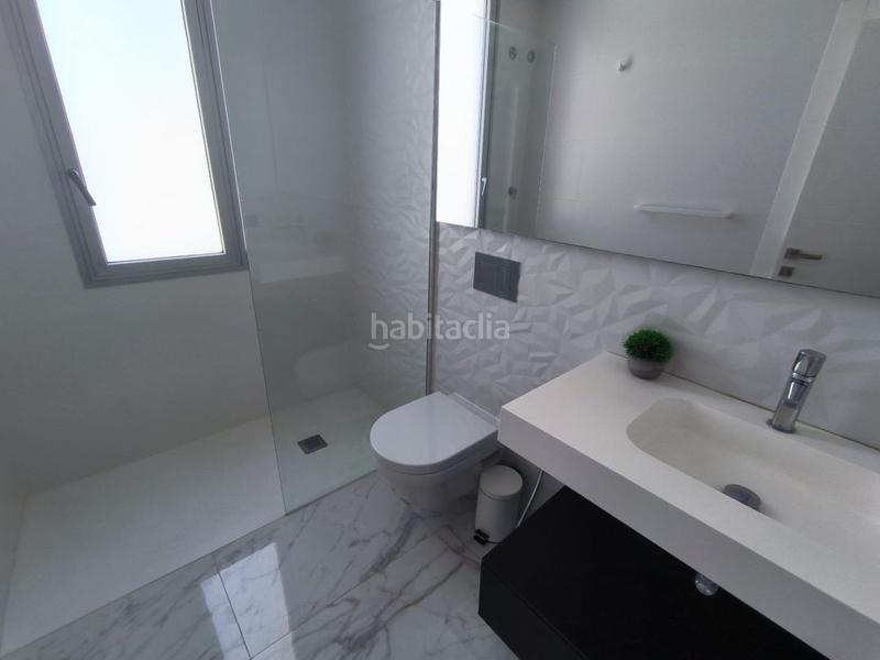 Foto f2af14ad-949d-42e1-be49-2848e2ac830b. Xalet a avenida barcelona 25 a balcón de Finestrat-terra marina Finestrat