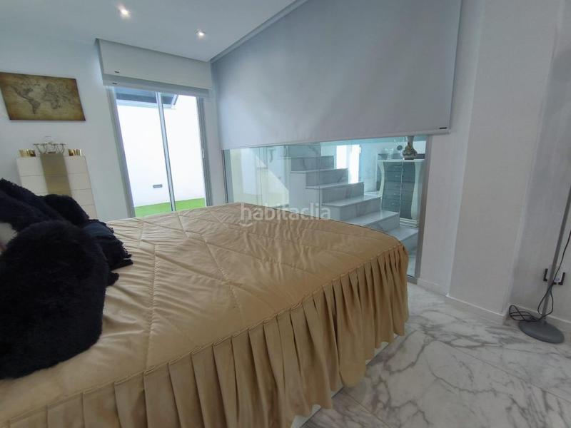 Foto f2ce0417-d358-41ce-a737-e8f7fe58dd9d. Xalet a avenida barcelona 25 a balcón de Finestrat-terra marina Finestrat