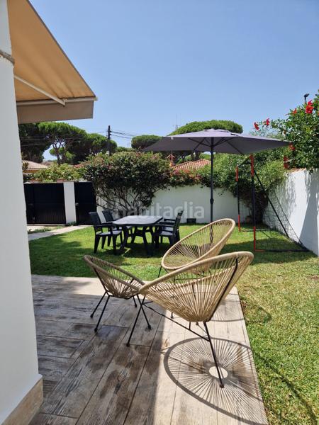 Foto fa702c14-6740-46d1-8b1a-acc1f3254c55. Chalet dans La Barrosa Chiclana de la Frontera