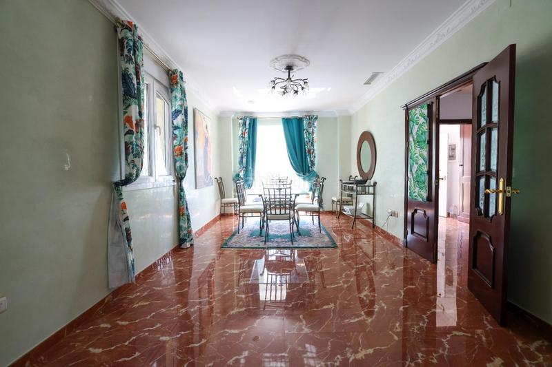 Foto 238654f5-e11b-468f-924a-217b010bcc2d. Chalet avec chauffage parking piscine dans La Barrosa Chiclana de la Frontera