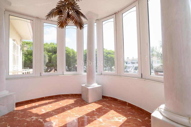 Foto 8e7c940e-b464-484e-b5b7-9abe43417b5d. Chalet avec chauffage parking piscine dans La Barrosa Chiclana de la Frontera