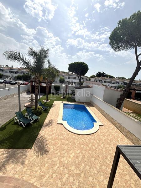 Foto b9b8d980-2979-40d9-b233-457ae4e11faa. Chalet avec chauffage parking piscine dans La Barrosa Chiclana de la Frontera