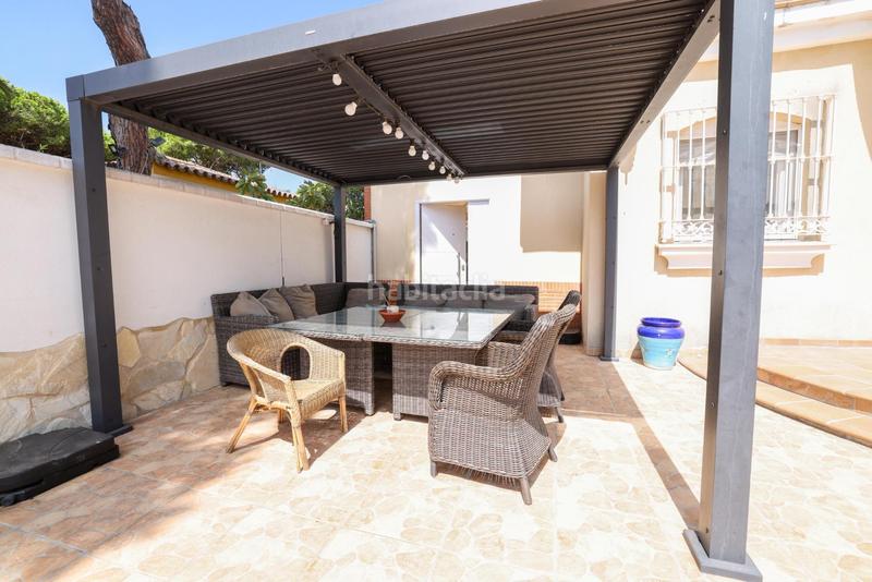 Foto c160abab-b9ad-4ac9-9a9a-e2f4c207ee60. Chalet avec chauffage parking piscine dans La Barrosa Chiclana de la Frontera