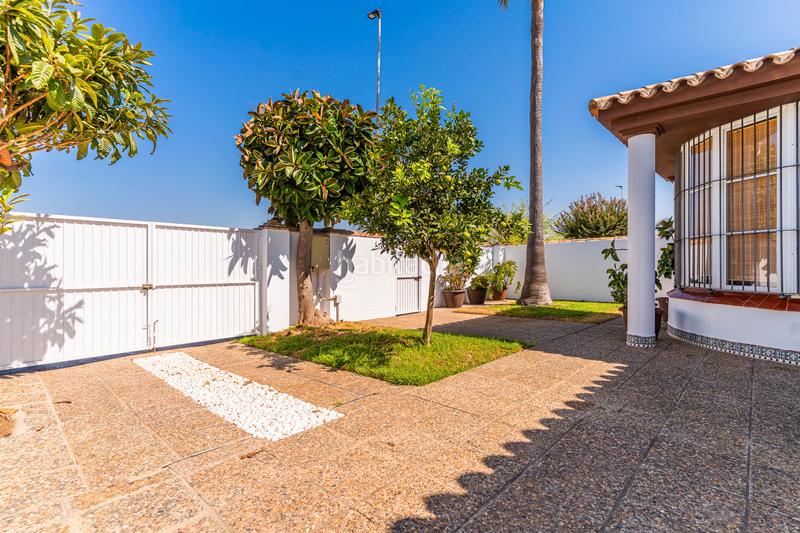 Foto 3434c354-0fbe-4724-ba0a-4a9418a121ba. Chalet in Sancti Pietri Chiclana de la Frontera