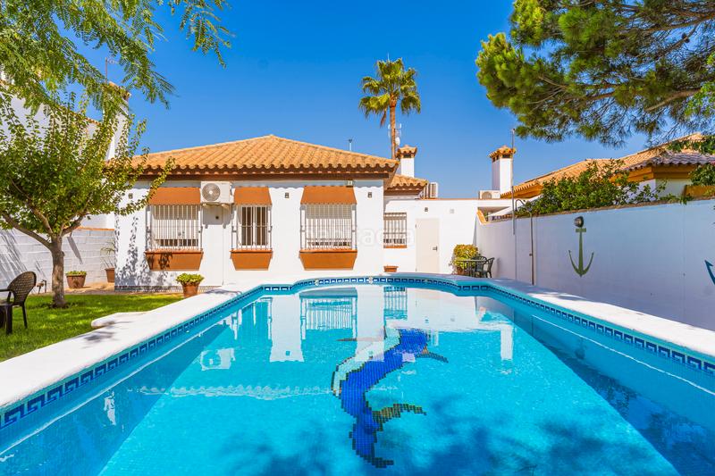 Foto 967592ed-31dc-4310-bfce-bec183315a53. Chalet in Sancti Pietri Chiclana de la Frontera