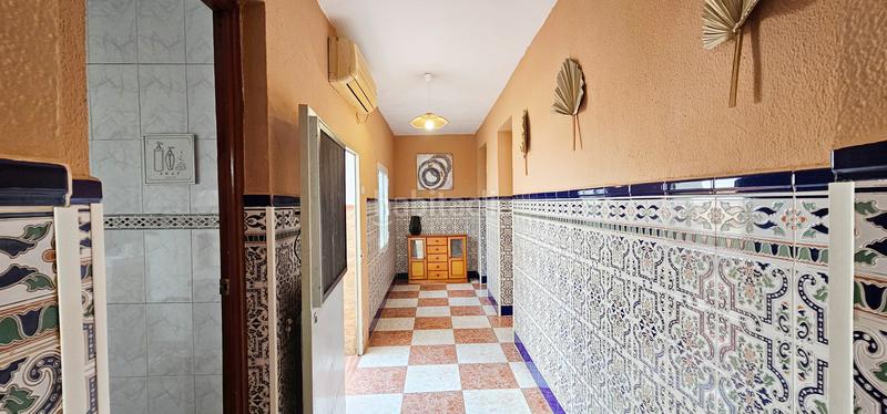 Foto 11aef82d-ae13-4df0-bb51-26ae1edbb9a0. Chalet in La Banda - Campo de Fútbol Chiclana de la Frontera