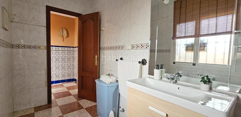 Foto 4350b1e8-85e5-4caa-8a6c-45152de59374. Chalet in La Banda - Campo de Fútbol Chiclana de la Frontera