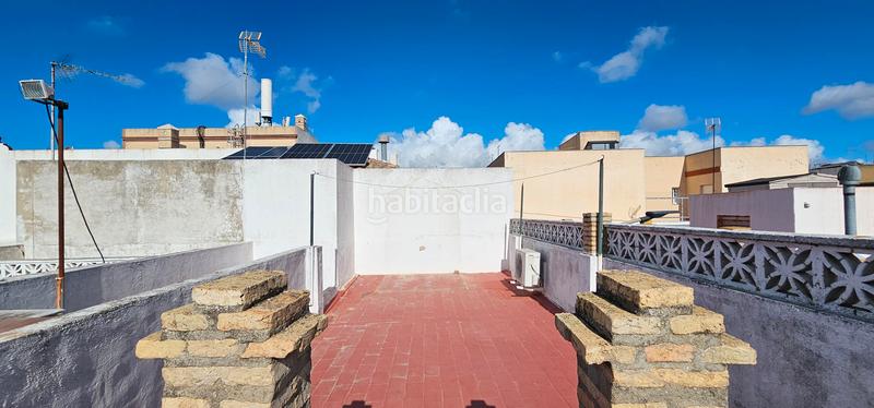 Foto 7b422a66-a1fe-47b1-9c8b-87c7f3c7220e. Chalet in La Banda - Campo de Fútbol Chiclana de la Frontera