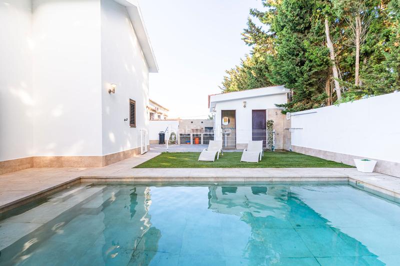 Foto 0fee3058-f129-421a-bd88-1f67c3af3108. Chalet mit pool in Núcleo urbano Chiclana de la Frontera