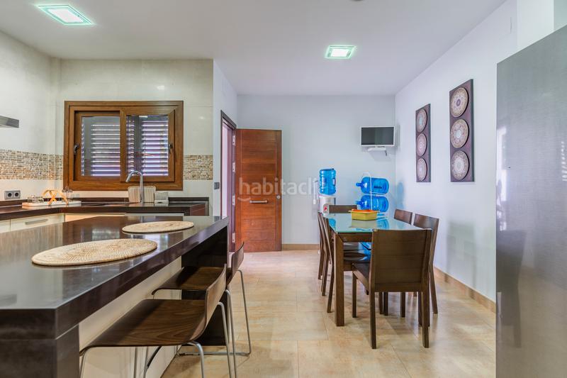 Foto 55e2c4f1-f18b-441e-b4ed-0399e36216d6. Chalet espectacular chalet en Núcleo urbano Chiclana de la Frontera