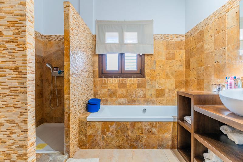 Foto ce27b243-44cb-4971-ba90-367b399bba57. Chalet espectacular chalet en Núcleo urbano Chiclana de la Frontera