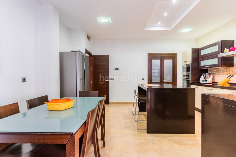 Foto e3fdfff4-7b7d-4771-b92d-4463e6d73108. Chalet mit pool in Núcleo urbano Chiclana de la Frontera