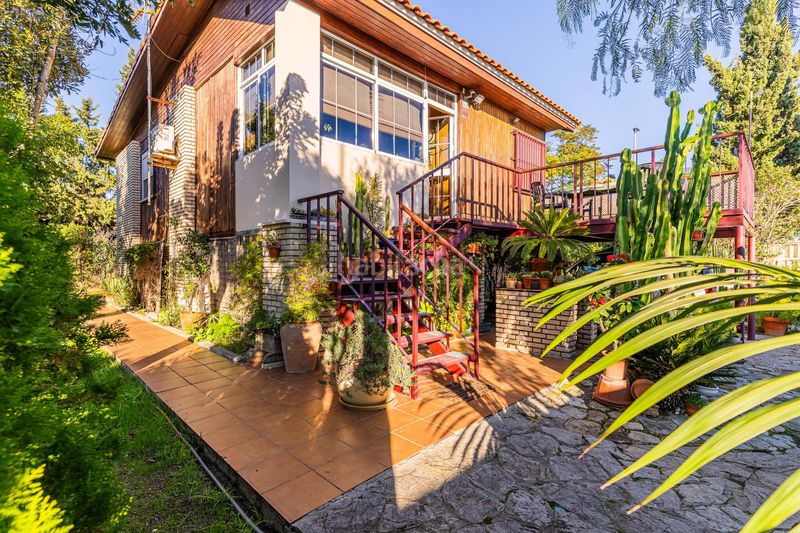 Foto ed5f5467-08b4-4085-958a-1b79cd33e655. Chalet  en Los Gallos Chiclana de la Frontera