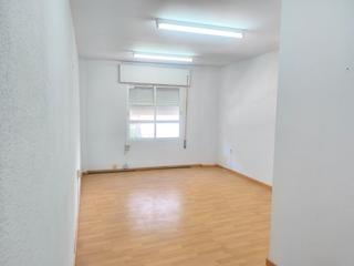 Bureau  C. arroyuelo. Oficina