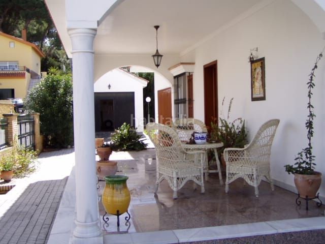 Foto 638dd65a-494c-4e89-b6cb-2d2623df7161. Chalet  en Bonanza-Avda de Huelva-Barrio Andalucia Sanlúcar de Barrameda