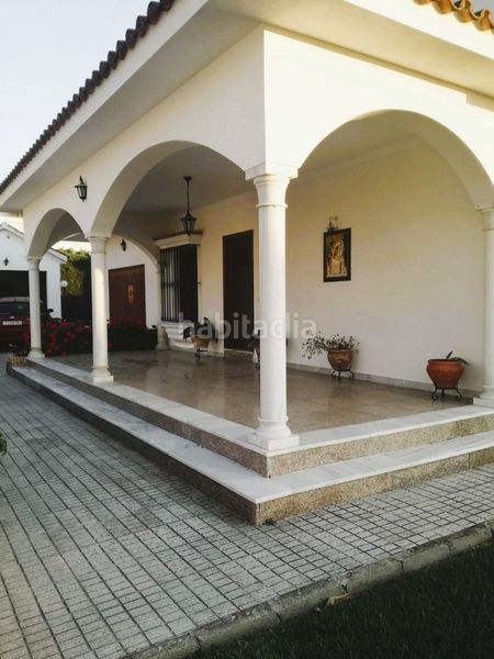 Foto fdf51e8e-2124-4017-87a4-5e218b68e356. Chalet  en Bonanza-Avda de Huelva-Barrio Andalucia Sanlúcar de Barrameda