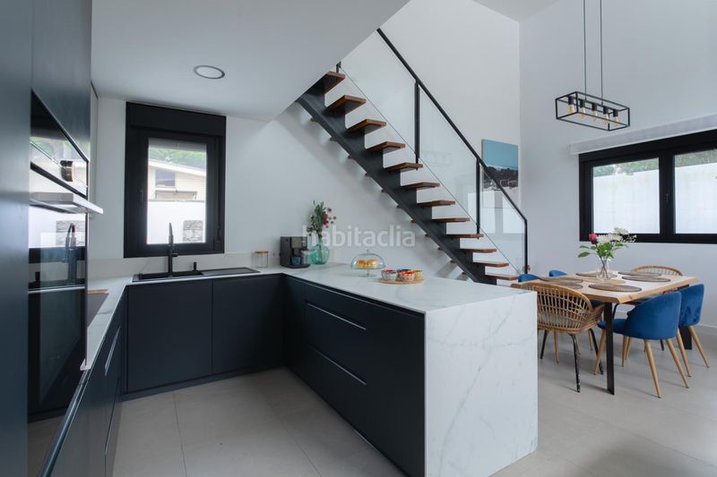 Foto 17e9d4c7-84da-4b24-9bc2-08e009e62920. Chalet  en La Barrosa Chiclana de la Frontera