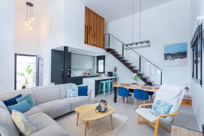 Foto 5b31f51f-489f-4120-88a5-a86a8b80ea0a. Chalet  en La Barrosa Chiclana de la Frontera