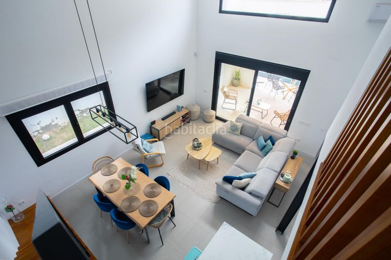 Foto d31306ad-c987-4c48-a8a1-be7485bc870b. Chalet  en La Barrosa Chiclana de la Frontera