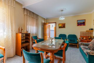 Casa adossada  Callejón de las delicias. Casa