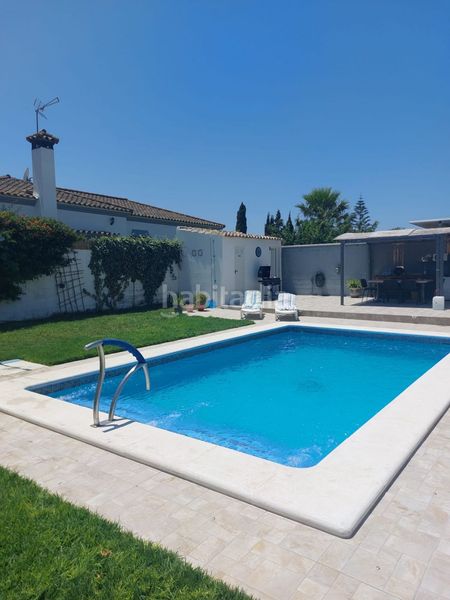 Foto 9b884e86-cfd9-4756-ab2f-76f5673248e1. Xalet amb aparcament piscina a Los Franceses - La Vega Chiclana de la Frontera