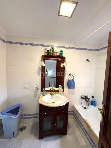 Foto a592aefa-46eb-4fb0-a388-698239aa1f7f. Casa adossada a Núcleo urbano Chiclana de la Frontera