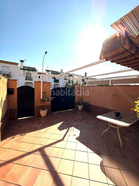 Foto c0d284d5-4aa5-4d6c-a654-a913e0acc6c4. Casa adossada a Núcleo urbano Chiclana de la Frontera