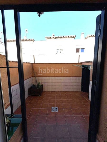 Foto daf871d7-cf32-4d19-b9a3-4e6ea01f1a61. Casa adossada a Núcleo urbano Chiclana de la Frontera
