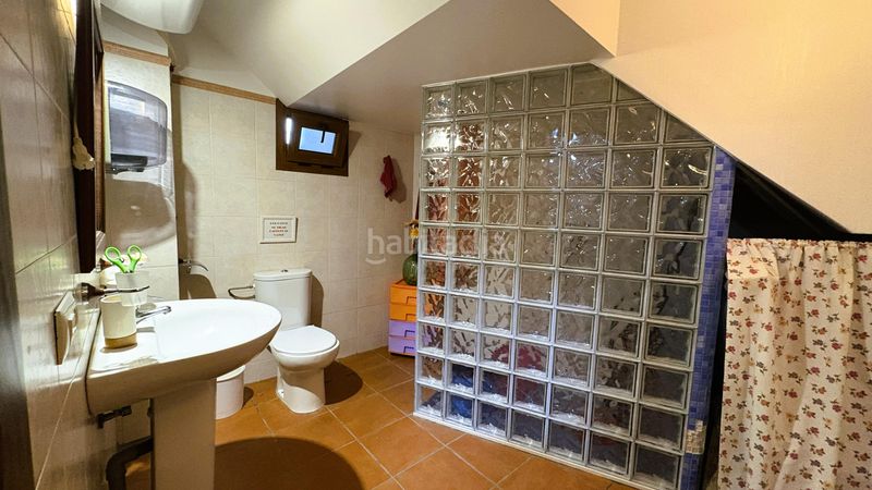 Foto d0e21f3c-65f5-4e20-a234-58b3b24edc47. Casa aparellada amb aparcament a Arcos de la Frontera