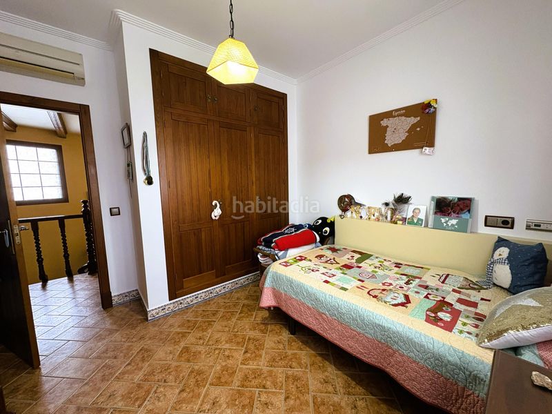 Foto d1f1cd4a-2c1f-4443-adcb-cfa0c35a75c0. Casa aparellada amb aparcament a Arcos de la Frontera